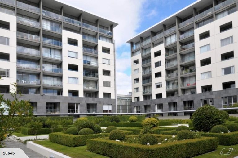Photo of property in Sanctum Apartment, 10 Ebor Street, Te Aro, Wellington, 6011