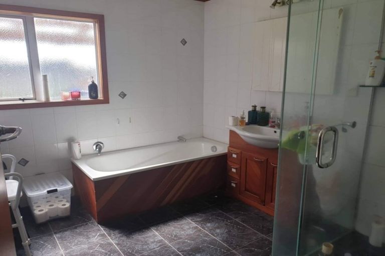 Photo of property in 66 High Street, Eltham, 4322