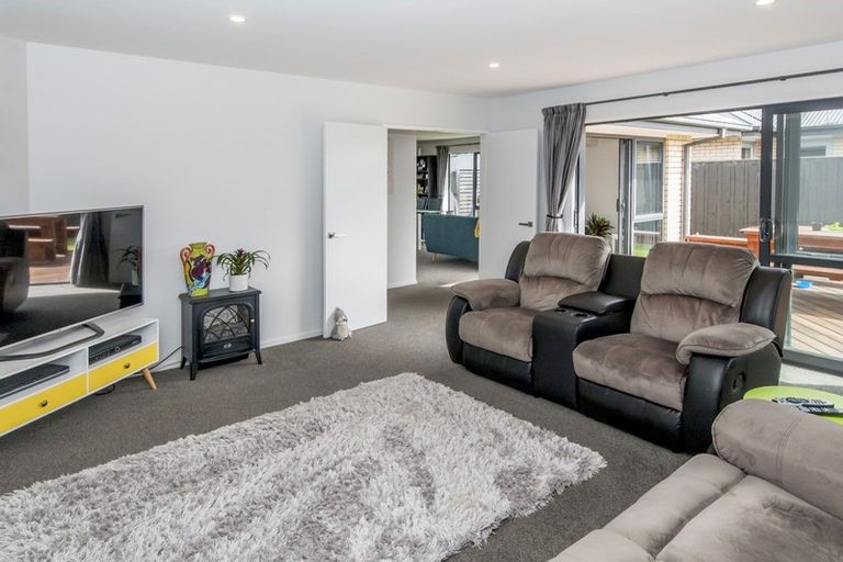 Photo of property in 7 Northmoor Boulevard, Rolleston, 7615