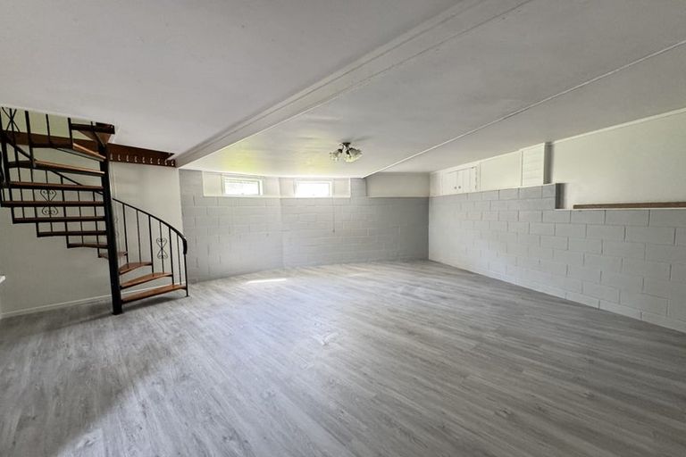 Photo of property in 67 Reynella Drive, Massey, Auckland, 0614