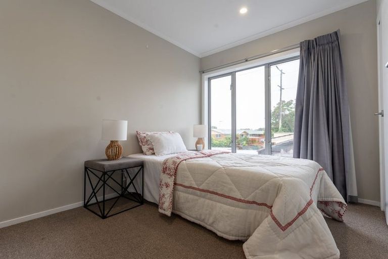 Photo of property in 27b Southsea Crescent, Silverdale, Hamilton, 3216