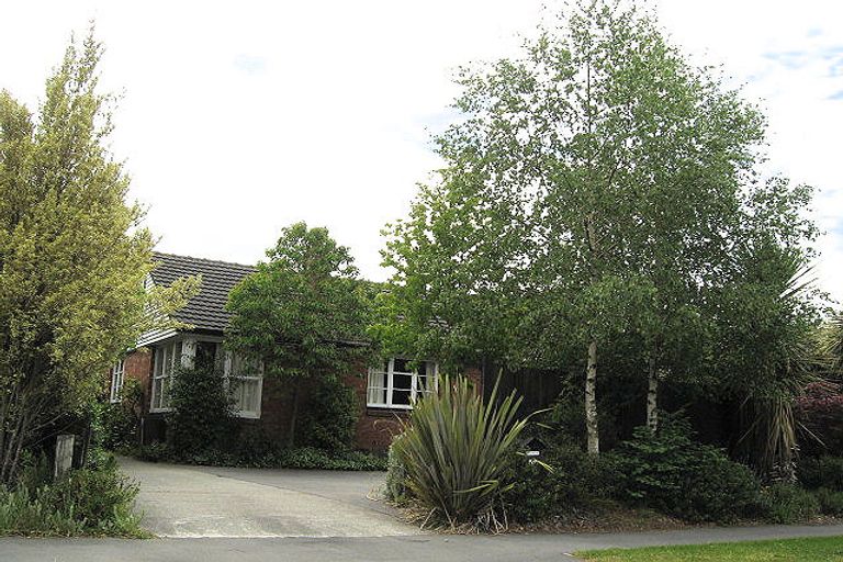 Photo of property in 58 Hollyford Avenue, Bryndwr, Christchurch, 8053