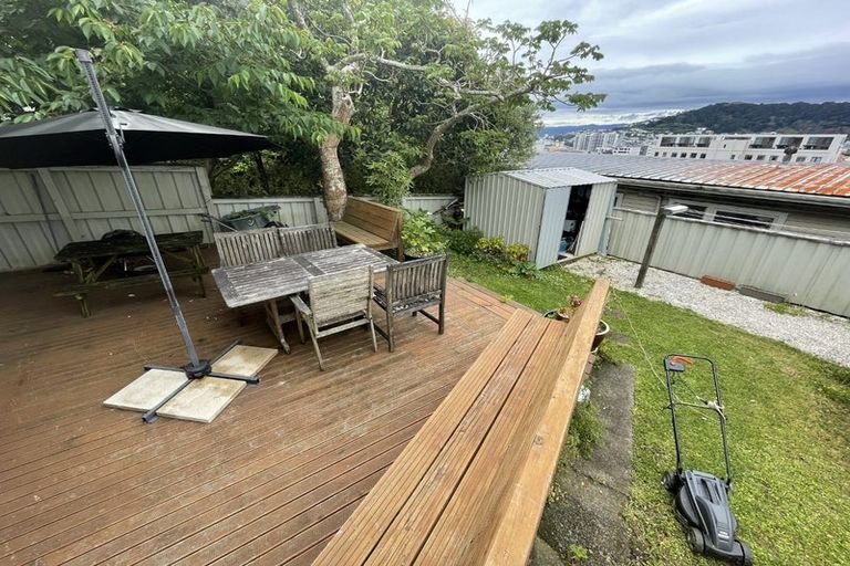 Photo of property in 359 The Terrace, Te Aro, Wellington, 6011