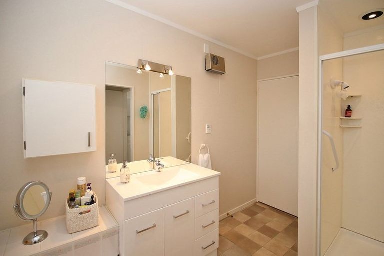 Photo of property in 2/262 Bank Street, Te Awamutu, 3800