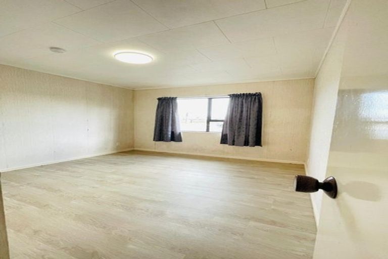 Photo of property in 1/2 Jutland Road, Manurewa, Auckland, 2102