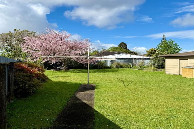 Photo of property in 6 Roseburg Street, Fairfield, Hamilton, 3214