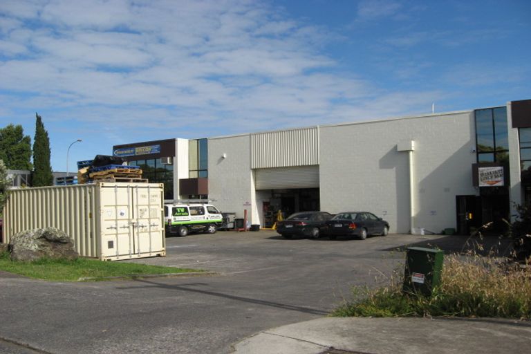 Photo of property in 9b Kiwi Esplanade, Mangere Bridge, Auckland, 2022