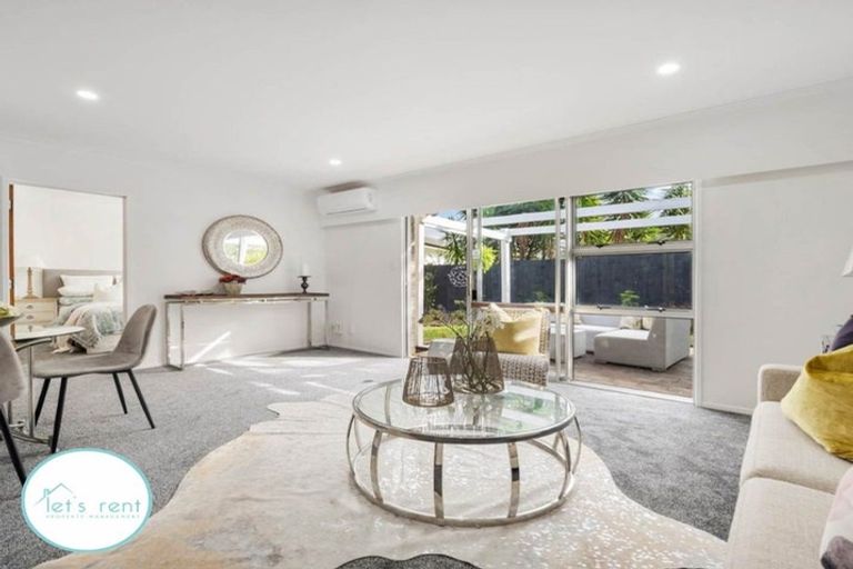 Photo of property in 2/21 Cosy Place, Howick, Auckland, 2014