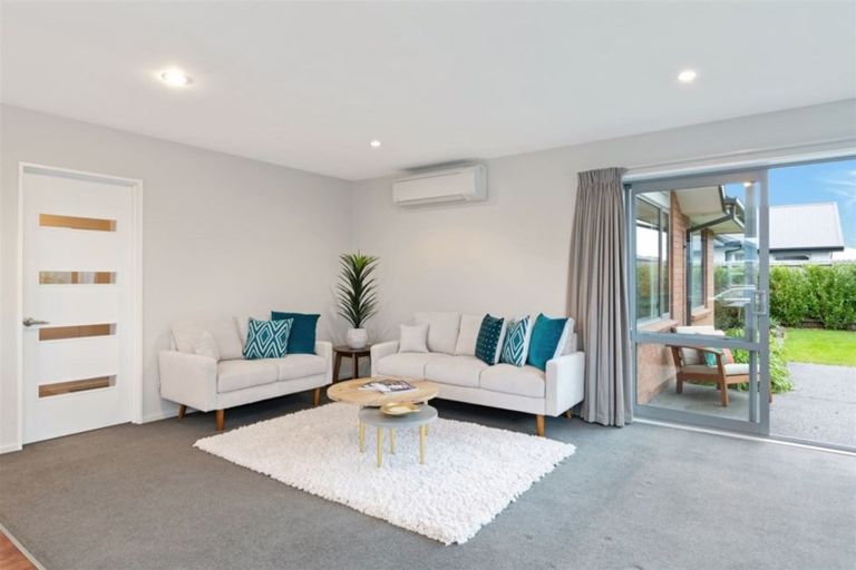 Photo of property in 5 Bradwell Crescent, Halswell, Christchurch, 8025