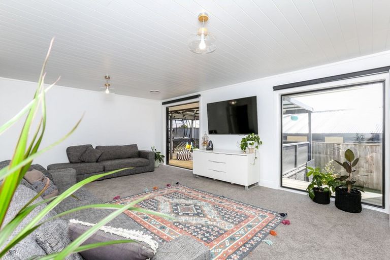 Photo of property in 105 Parklands Avenue, Bell Block, New Plymouth, 4312