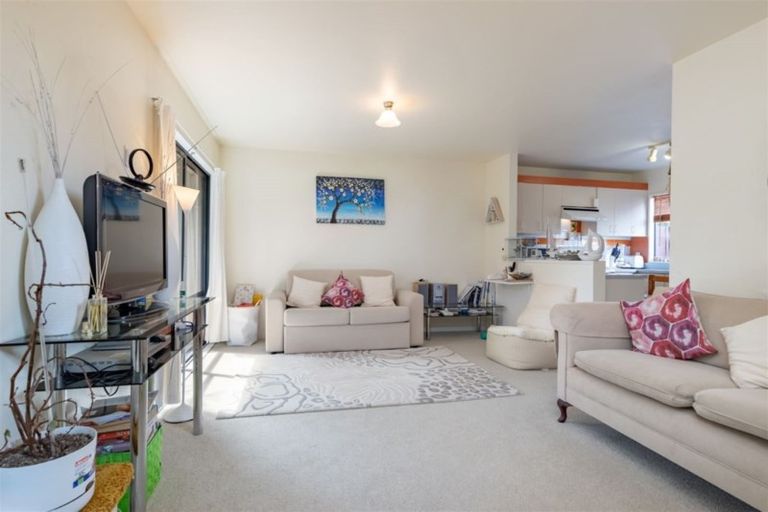 Photo of property in 28 Mcbain Grove, Avalon, Lower Hutt, 5011
