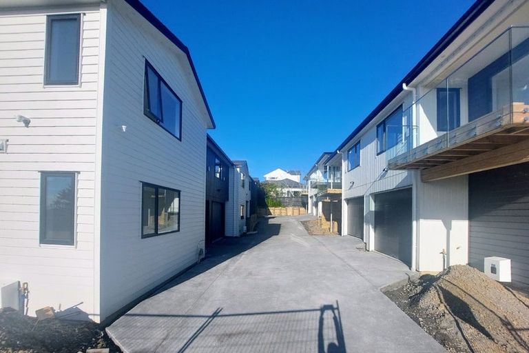 Photo of property in 345 East Coast Road, Mairangi Bay, Auckland, 0630