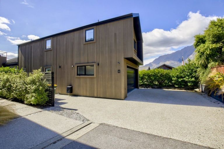 Photo of property in 8 Soudley Court, Jacks Point, Queenstown, 9371