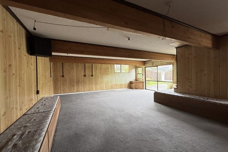 Photo of property in 66 Salamanca Road, Sunnynook, Auckland, 0620