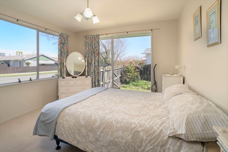 Photo of property in 79 Newnham Street, Rangiora, 7400