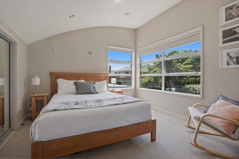 Photo of property in 32c Gilbert Street, New Plymouth, 4310