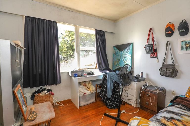 Photo of property in 76 Great South Road, Huntly, 3700