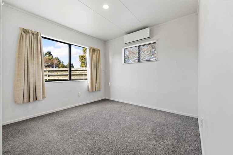 Photo of property in 17 Kiddle Drive, Hilltop, Taupo, 3330