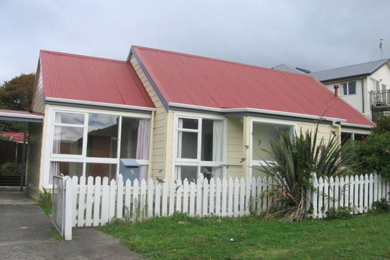 Photo of property in 5 Corlett Street, Johnsonville, Wellington, 6037