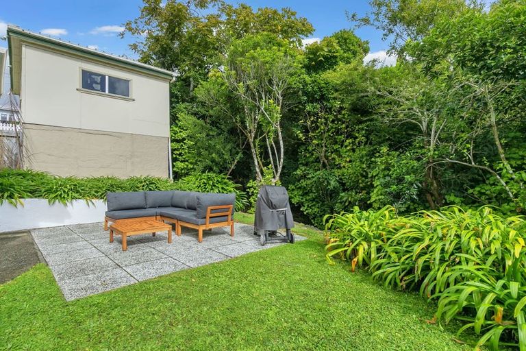 Photo of property in 9 Chester Road, Tawa, Wellington, 5028