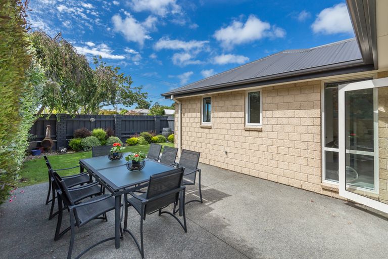 Photo of property in 78a Daniels Road, Redwood, Christchurch, 8051