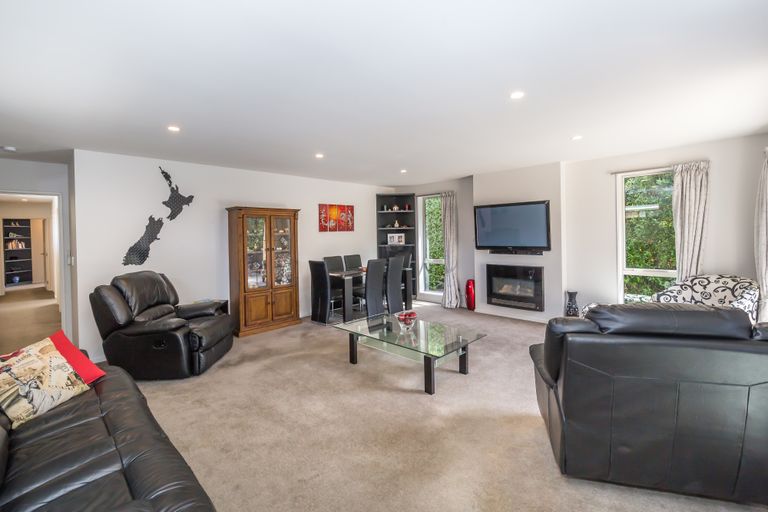 Photo of property in 78a Daniels Road, Redwood, Christchurch, 8051