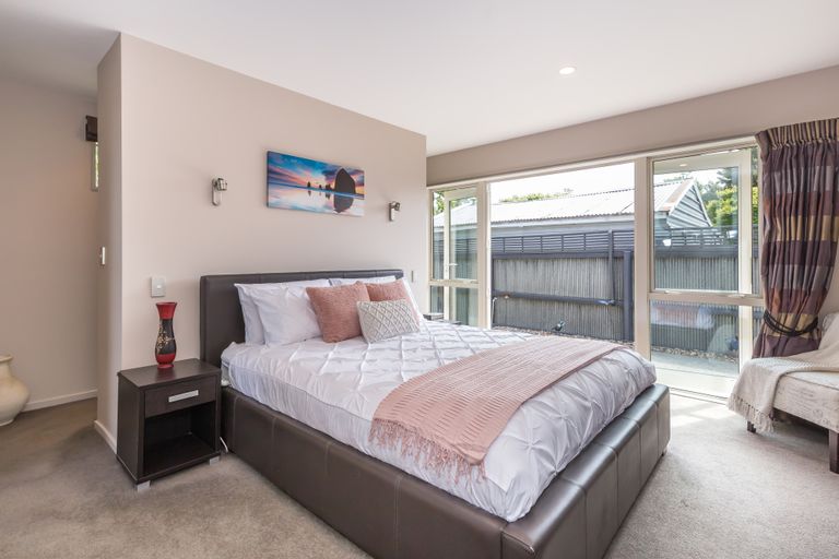 Photo of property in 78a Daniels Road, Redwood, Christchurch, 8051