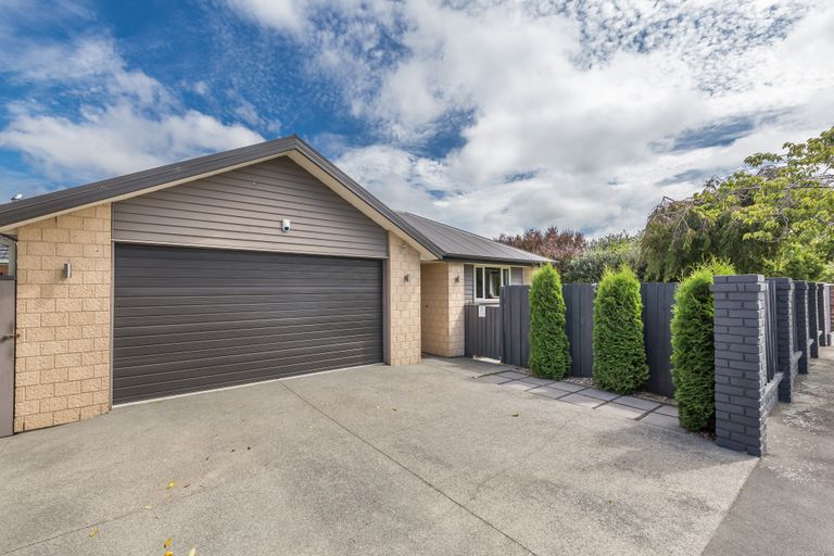 Photo of property in 78a Daniels Road, Redwood, Christchurch, 8051