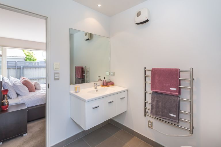 Photo of property in 78a Daniels Road, Redwood, Christchurch, 8051