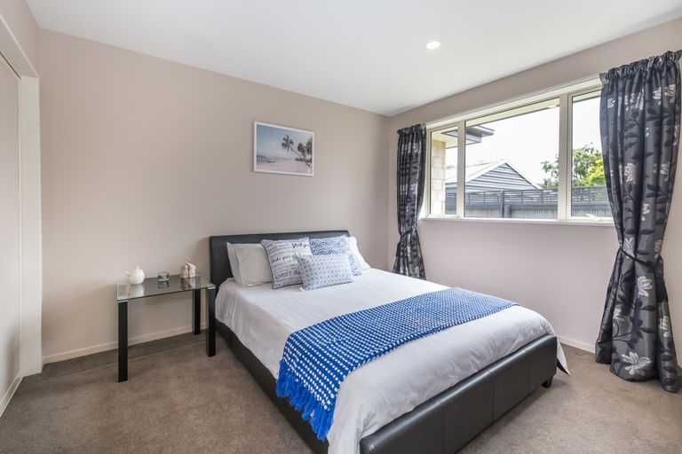 Photo of property in 78a Daniels Road, Redwood, Christchurch, 8051