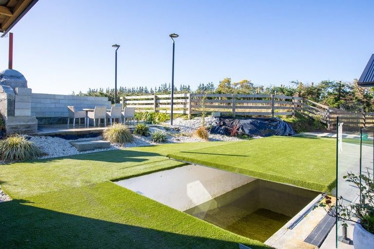 Photo of property in 1266 West Coast Road, West Melton, Christchurch, 7671