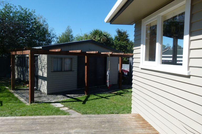 Photo of property in 21 Richmond Avenue, Takaro, Palmerston North, 4410