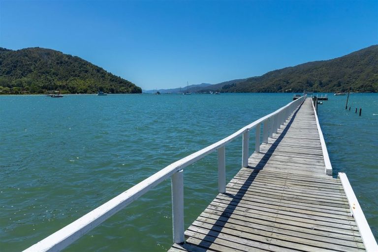 Photo of property in 1 Oliver Place, Anakiwa, Linkwater, 7281