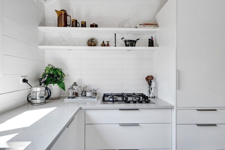 Photo of property in 301 Mangorei Road, Merrilands, New Plymouth, 4312