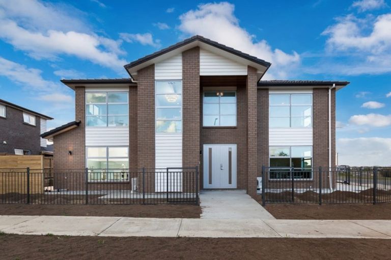 Photo of property in 5 Timmer Road, Flat Bush, Auckland, 2019