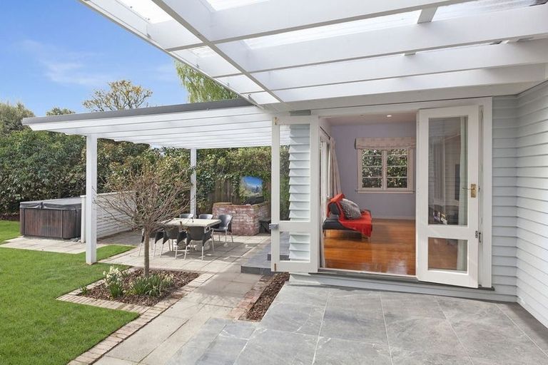 Photo of property in 73 Saint Albans Street, St Albans, Christchurch, 8014