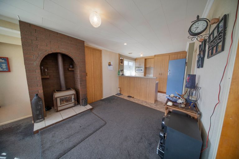 Photo of property in 38 Brydone Street, Edendale, 9825