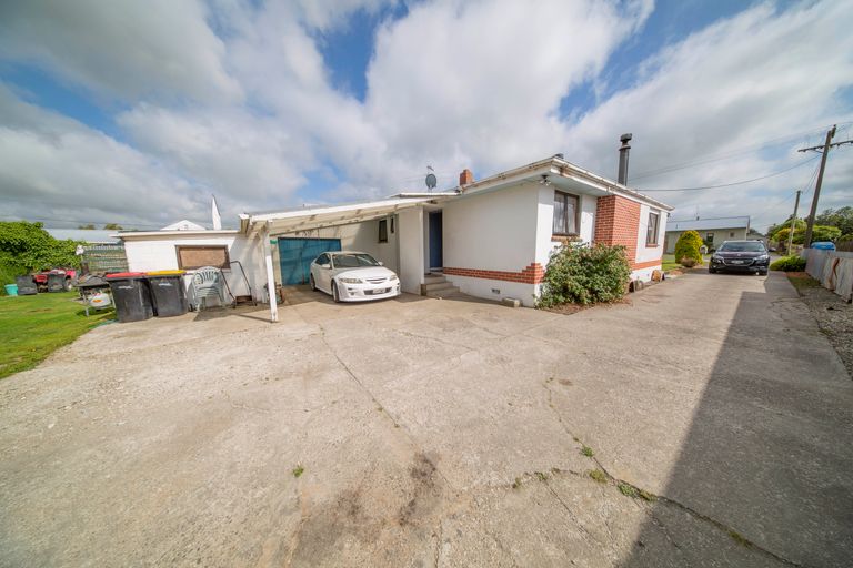 Photo of property in 38 Brydone Street, Edendale, 9825