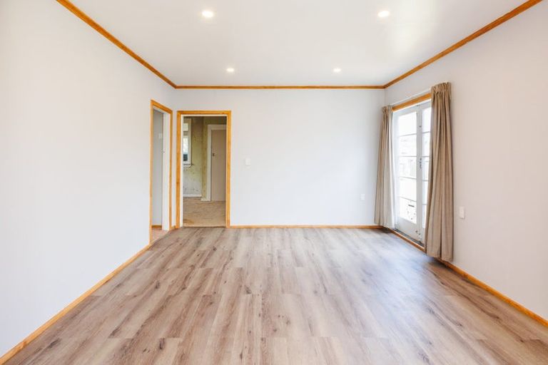 Photo of property in 19 Beach Street, Tangimoana, 4822