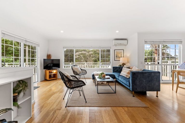 Photo of property in 41 Ferry Road, Arkles Bay, Whangaparaoa, 0932