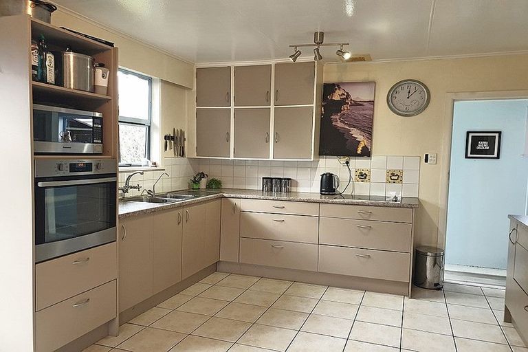 Photo of property in 62 Snell Road, Tikorangi, Waitara, 4383