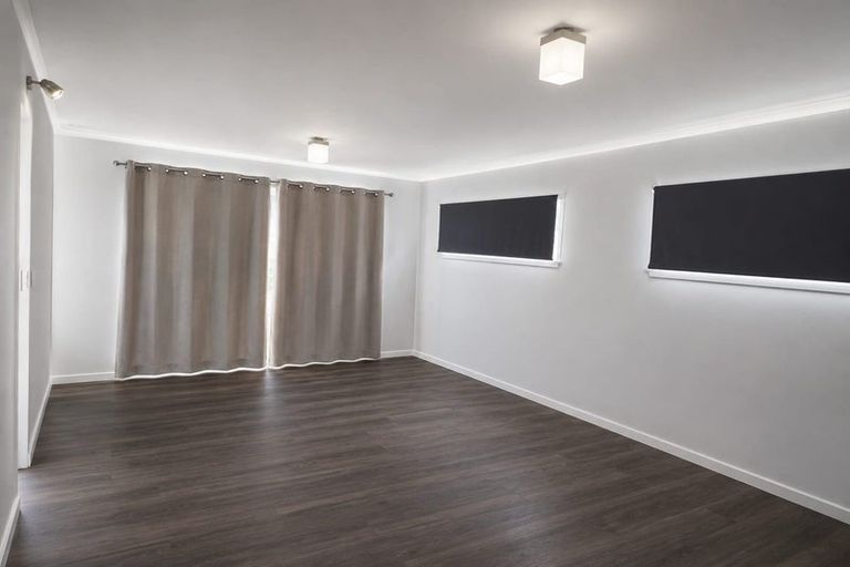 Photo of property in 84 Glendene Avenue, Glendene, Auckland, 0602