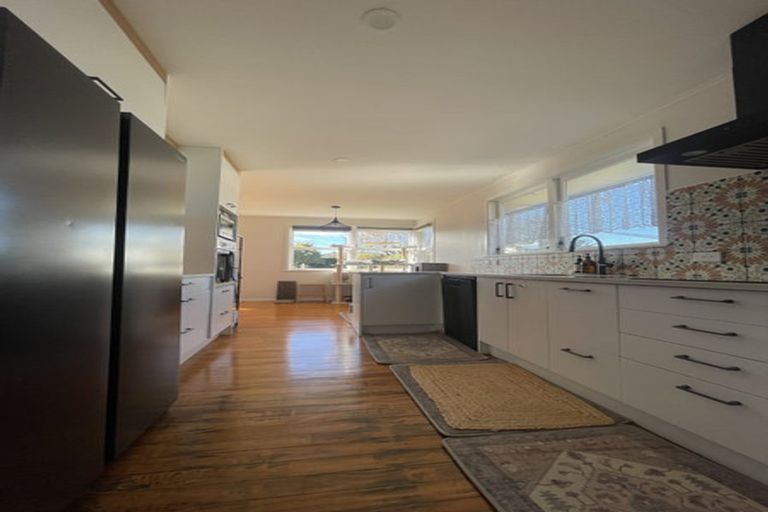 Photo of property in 8 Pandora Place, Pakuranga, Auckland, 2010