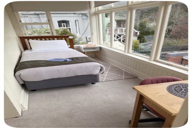 Photo of property in 60 Royal Terrace, Dunedin Central, Dunedin, 9016