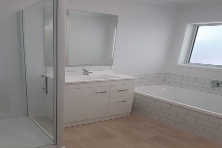 Photo of property in 33a Black Beech Street, Birchville, Upper Hutt, 5018