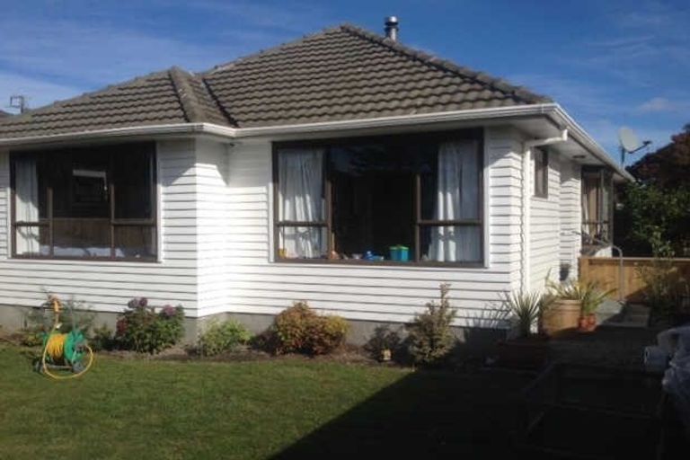 Photo of property in 1/365 Avonhead Road, Avonhead, Christchurch, 8042