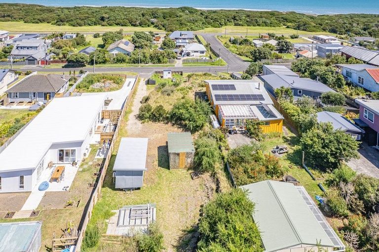 Photo of property in 62a Karaka Street, Castlecliff, Wanganui, 4501