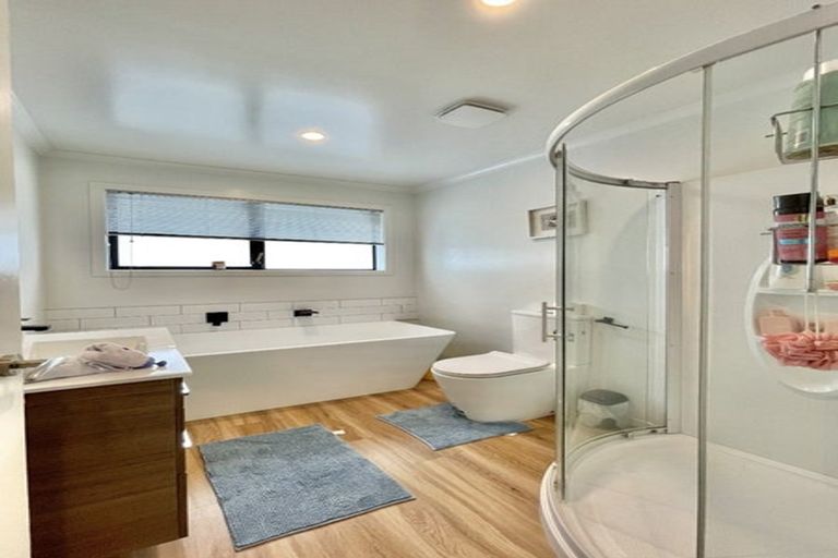 Photo of property in 12 Schooner Drive, Whitby, Porirua, 5024