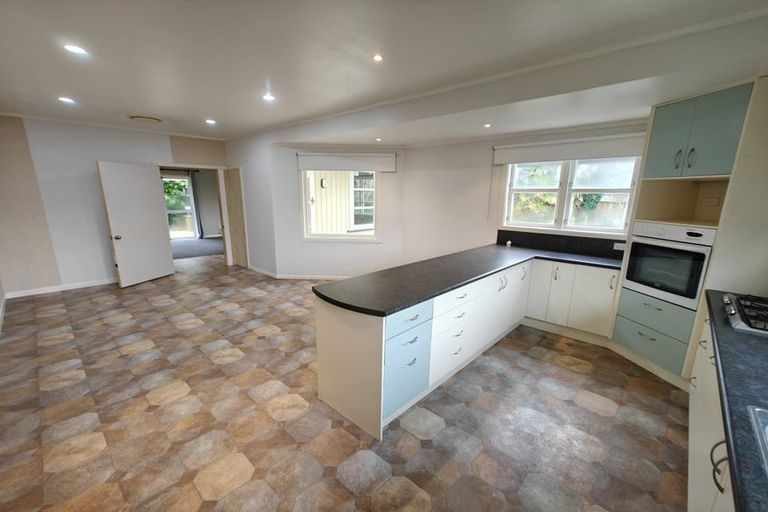 Photo of property in 52 Enderley Avenue, Enderley, Hamilton, 3214