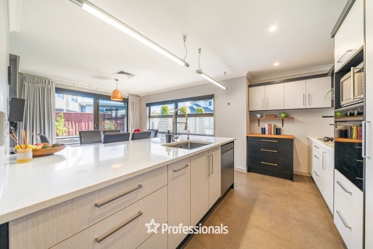Photo of property in 8a Glen Iris Grove, Woburn, Lower Hutt, 5010
